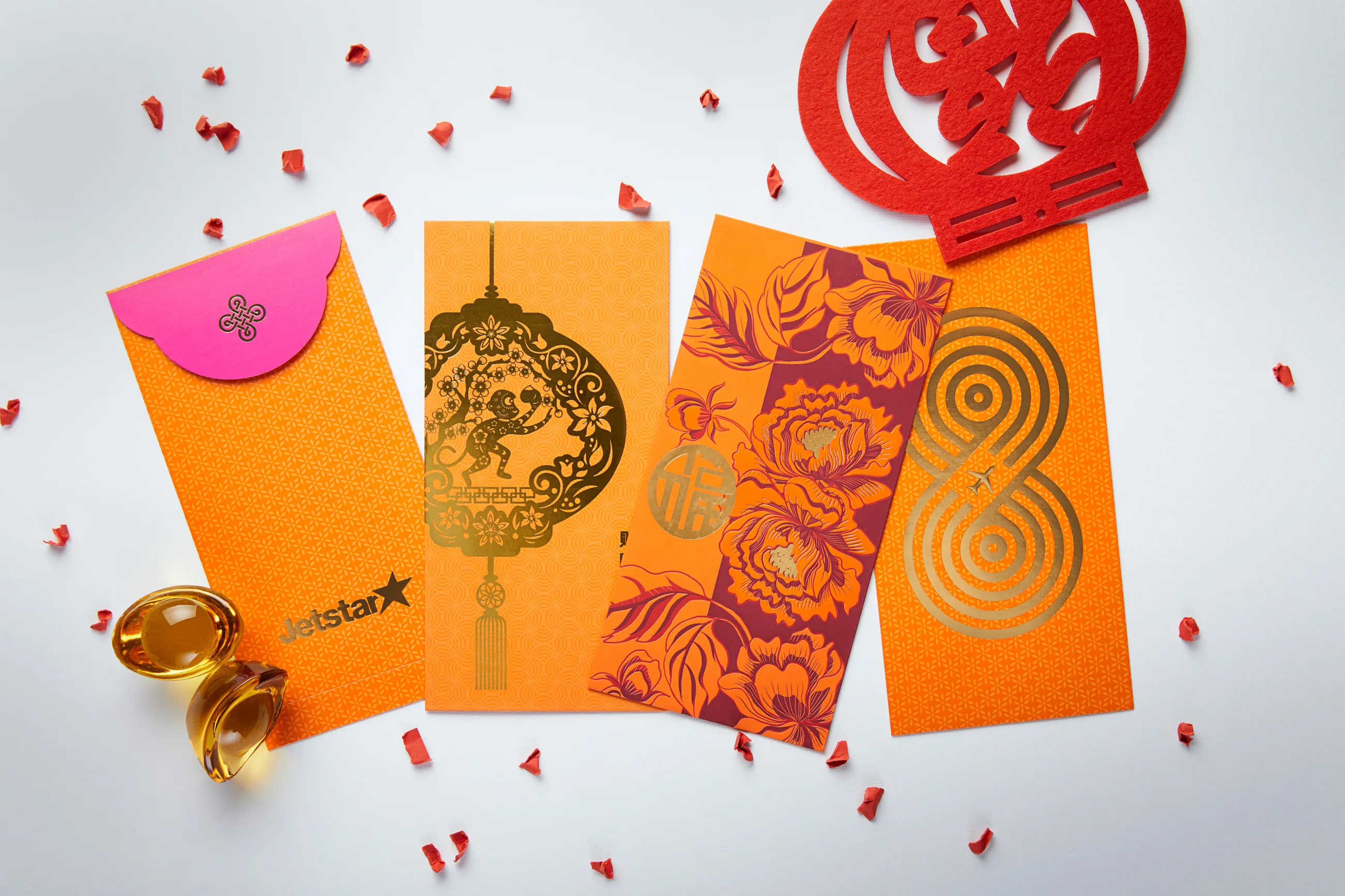 For four years running, we provided design and quality-assurance services in the production of premium red packets for